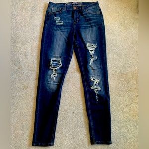 Woman’s Vanilla Star Mid  Rise skinny Size 11